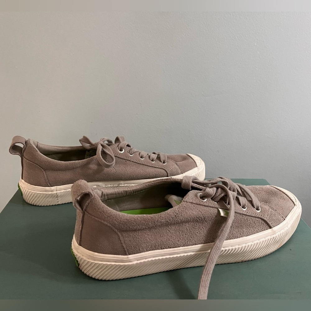Cariuma low OCA suede sneakers in cloud grey women’s 7 / 7.5 - Picture 4 of 10